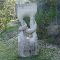 Conflicte dins el bloc [1]